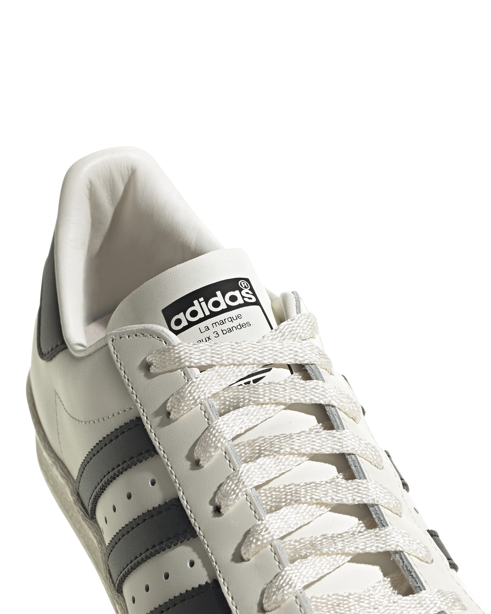 Shop Adidas Originals Sneaker Superstar 82 In Clowhi/cblack/owhite