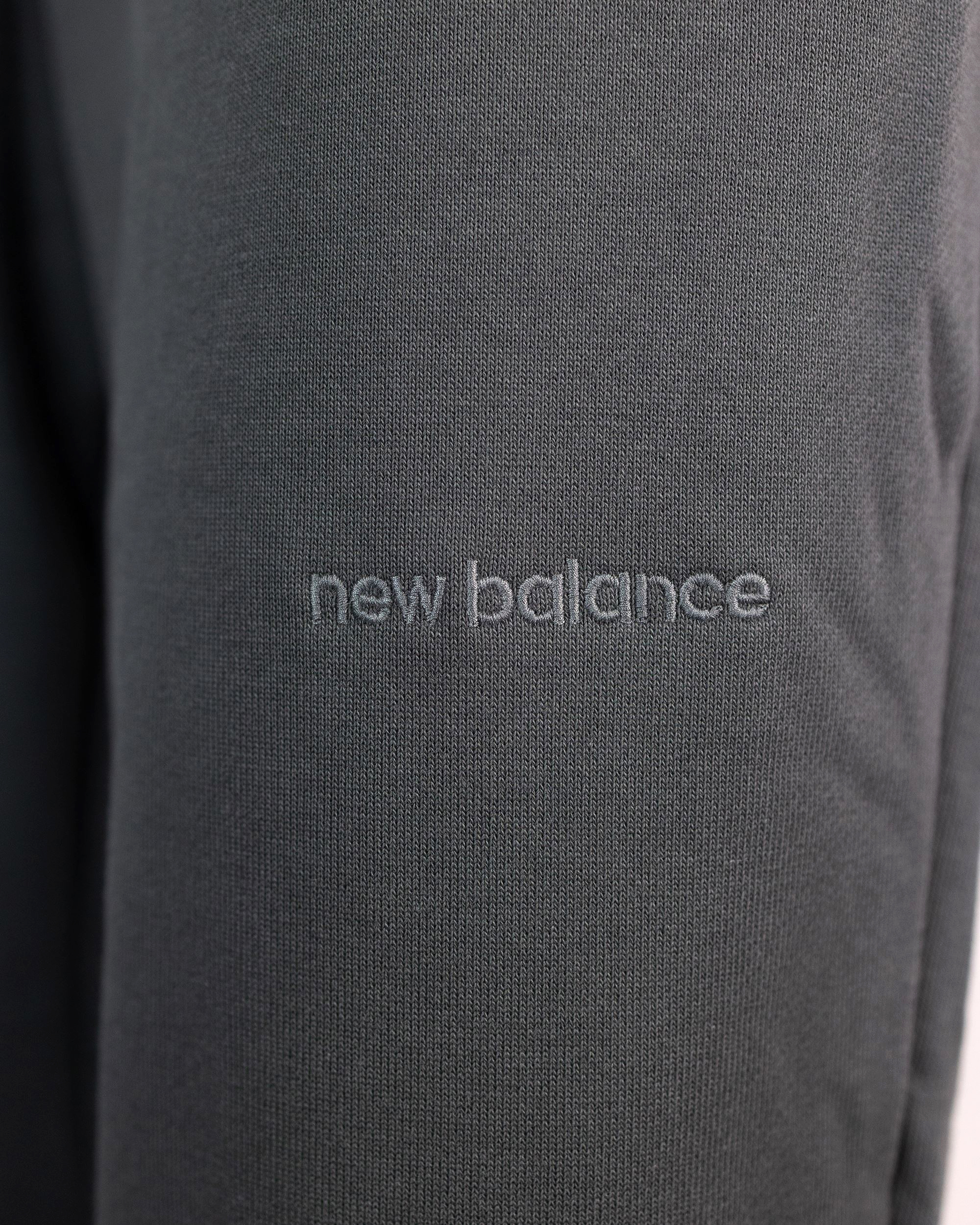 Shop New Balance Pantalone Athletics Linear Antracite In Blacktop