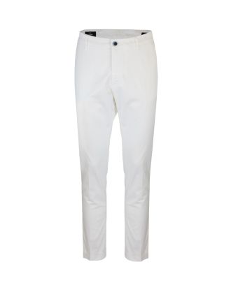 Chinos in white stretch cotton