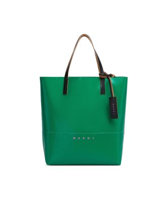 Green shopping bag with logo tag